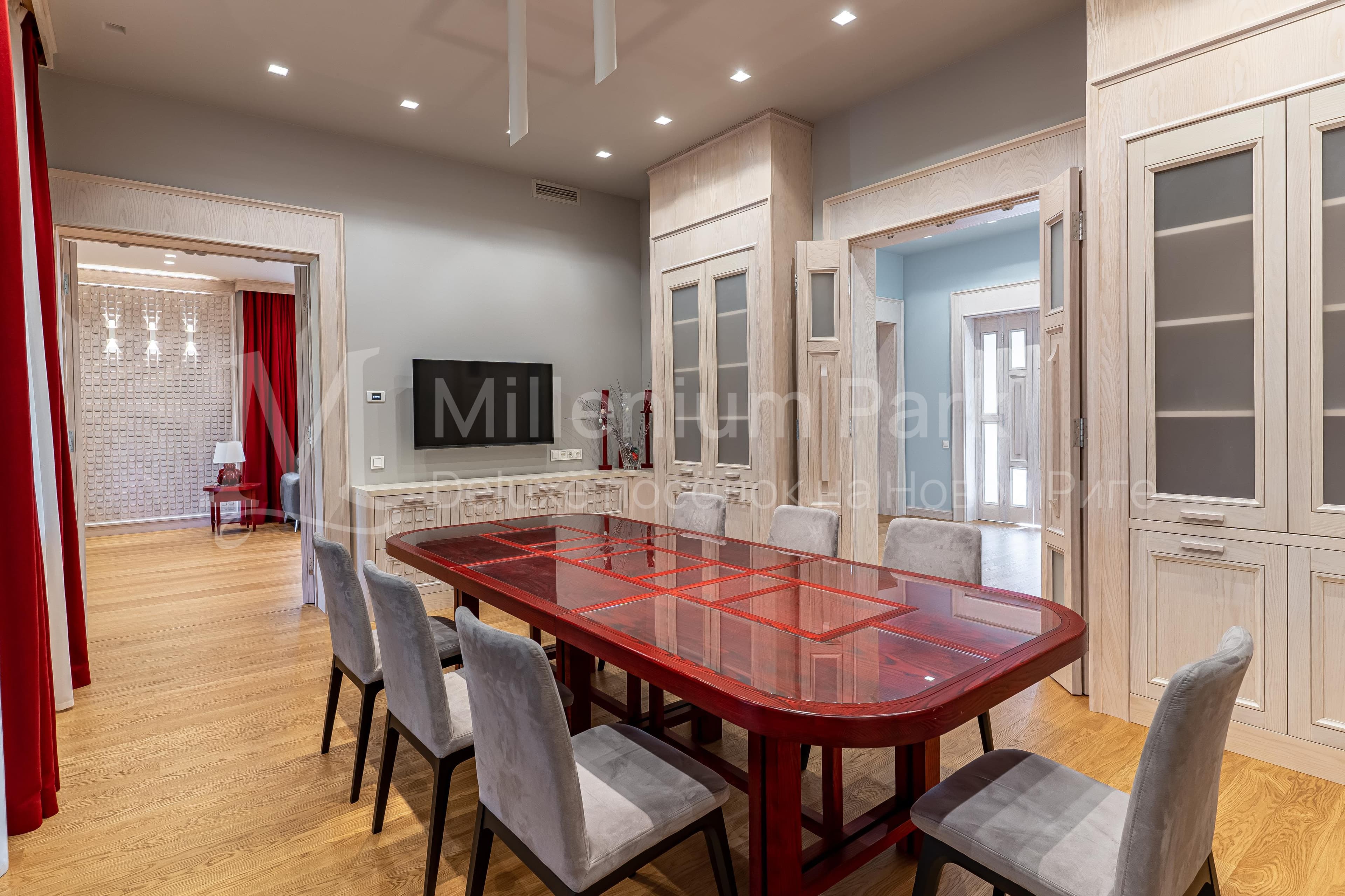 Дом 550 м² — Millenium Park, фотография 4
