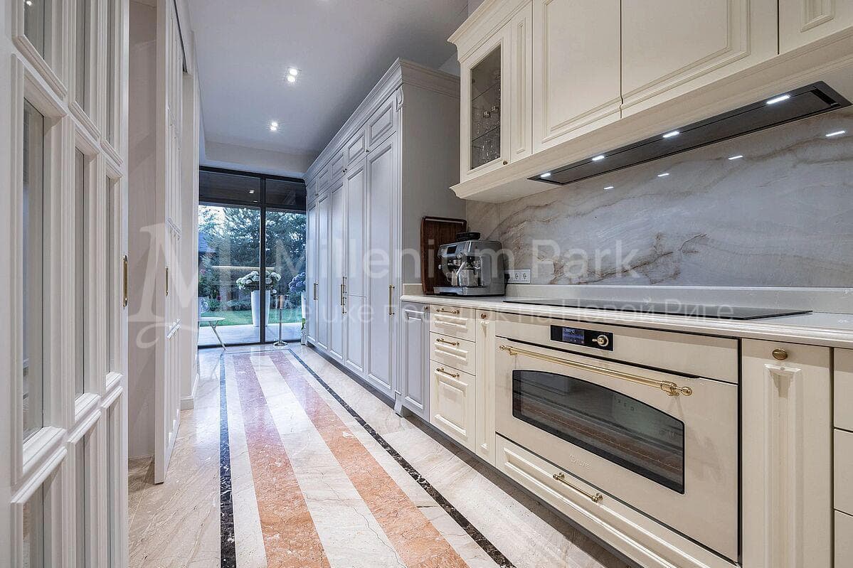 Дом 850 м² — Millenium Park, фотография 7